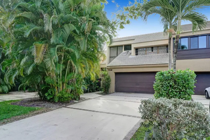 Picture of 702 St Albans Dr 702, Boca Raton FL 33486