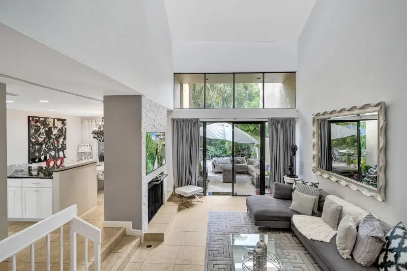 Picture of 702 St Albans Dr 702, Boca Raton FL 33486