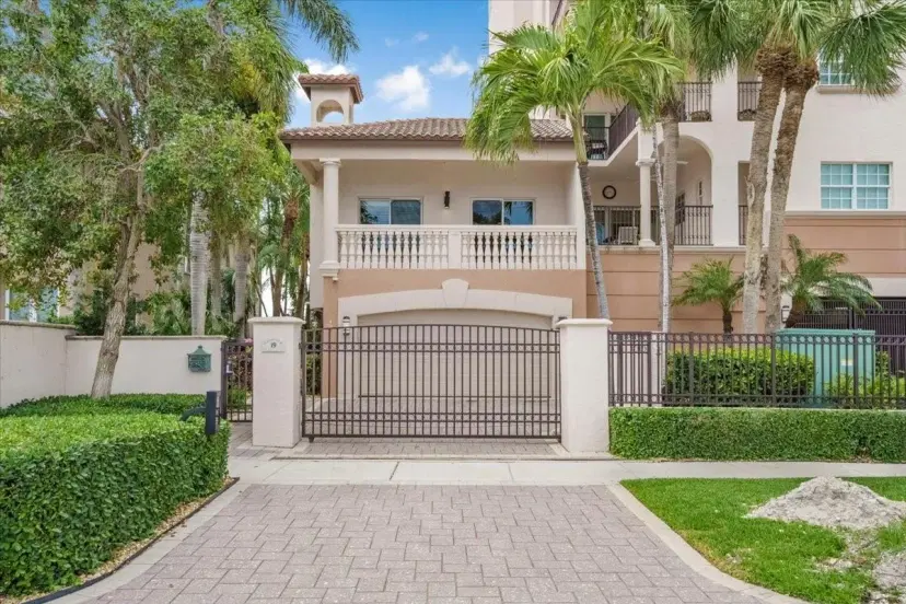 Picture of 19 Hendricks Isle 101, Fort Lauderdale FL 33301