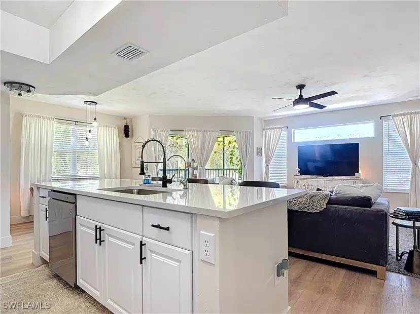 Picture of 8960 Colonnades Ct E 928, Bonita Springs FL 34135