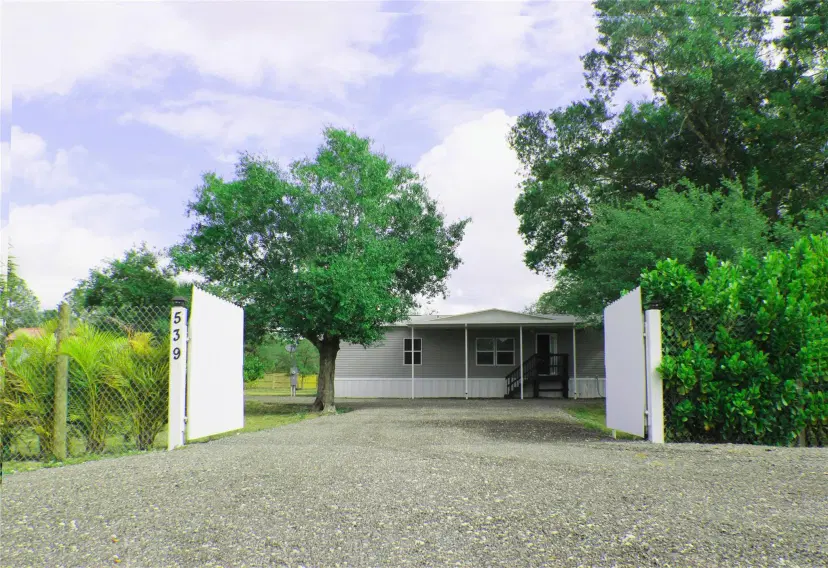 Picture of 539 Montura Ave, Clewiston FL 33440