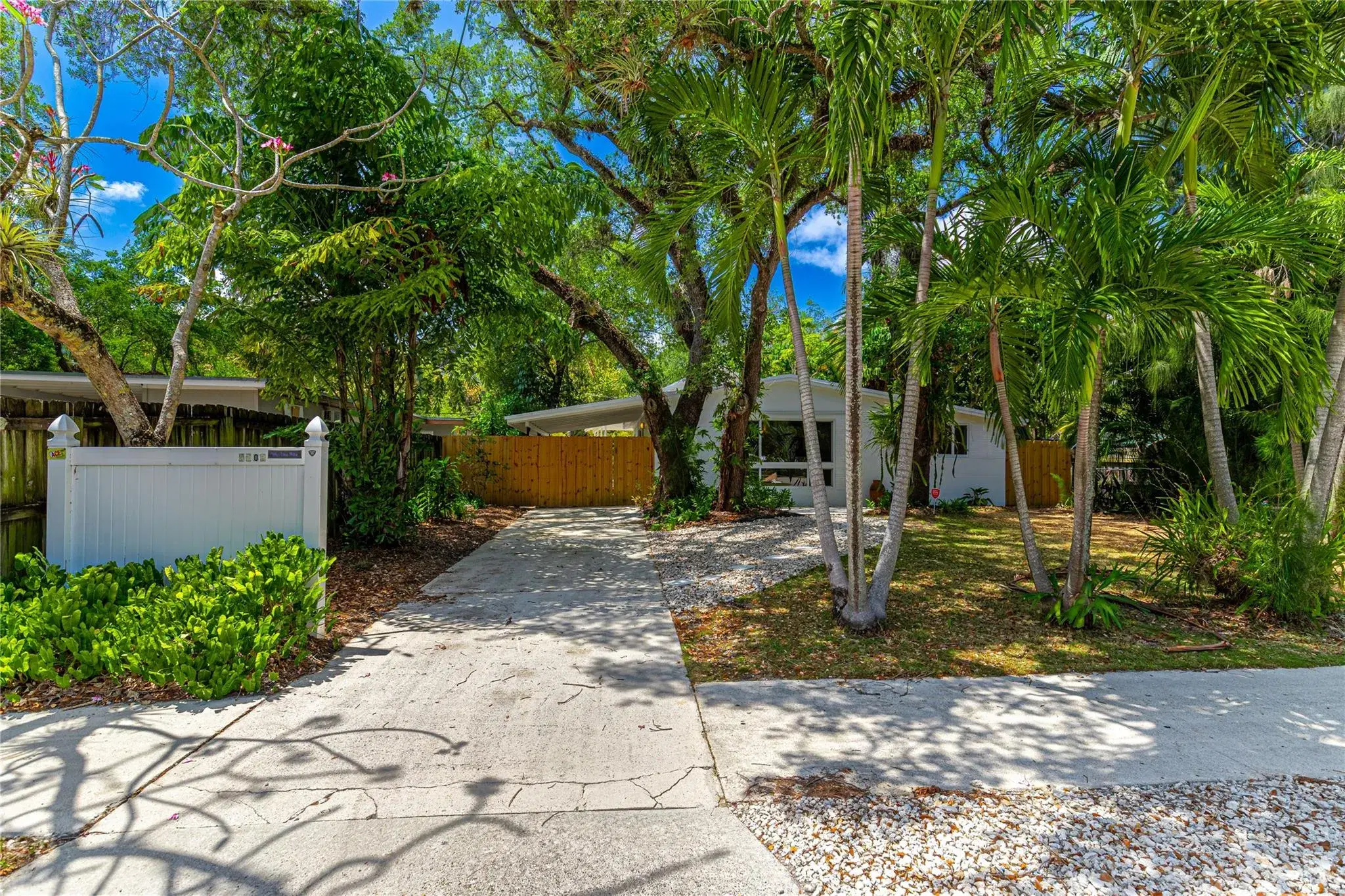 Picture of 1601 SW 20Th Ave, Fort Lauderdale, FL 33312
