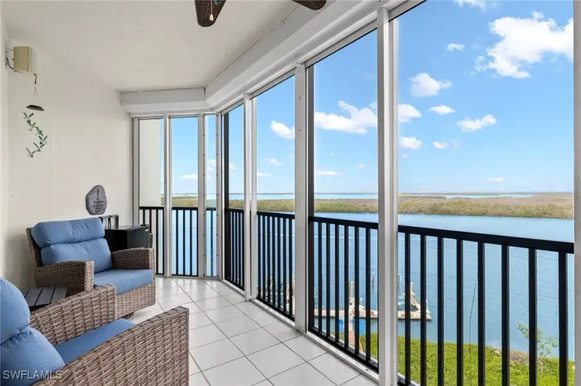 Picture of 4183 Bay Beach Ln 374, Fort Myers Beach FL 33931
