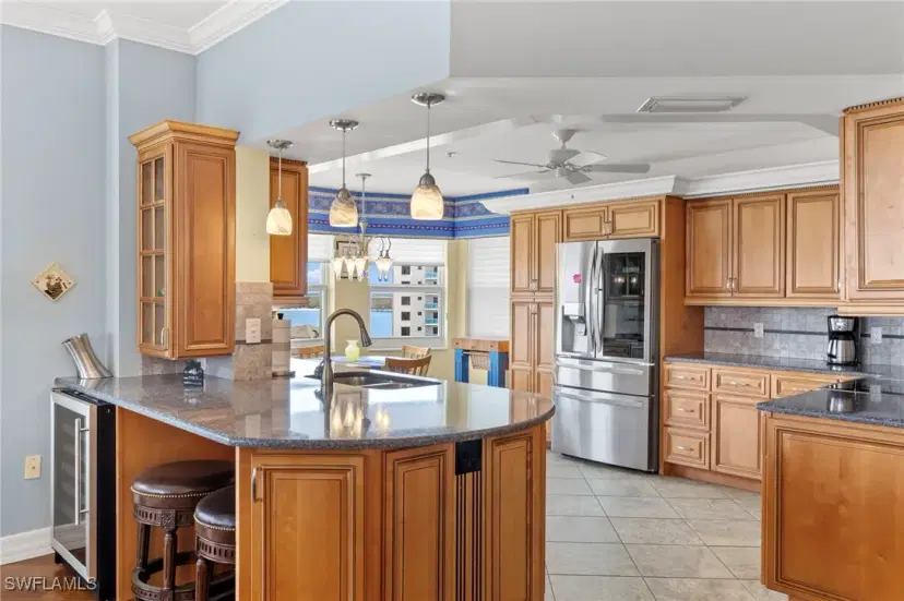 Picture of 4183 Bay Beach Ln 374, Fort Myers Beach FL 33931