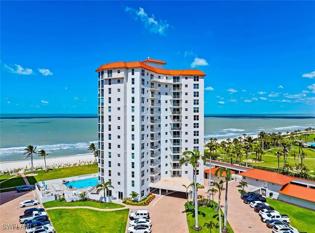 Picture of 10701 Gulf Shore Dr 402, Naples, FL 34108