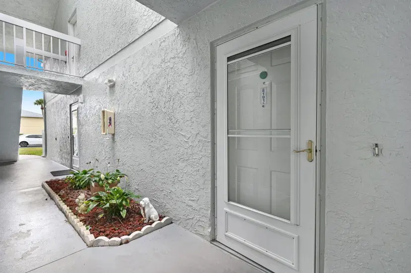 Picture of 969 Sonesta Avenue Ne 101, Palm Bay FL 32905