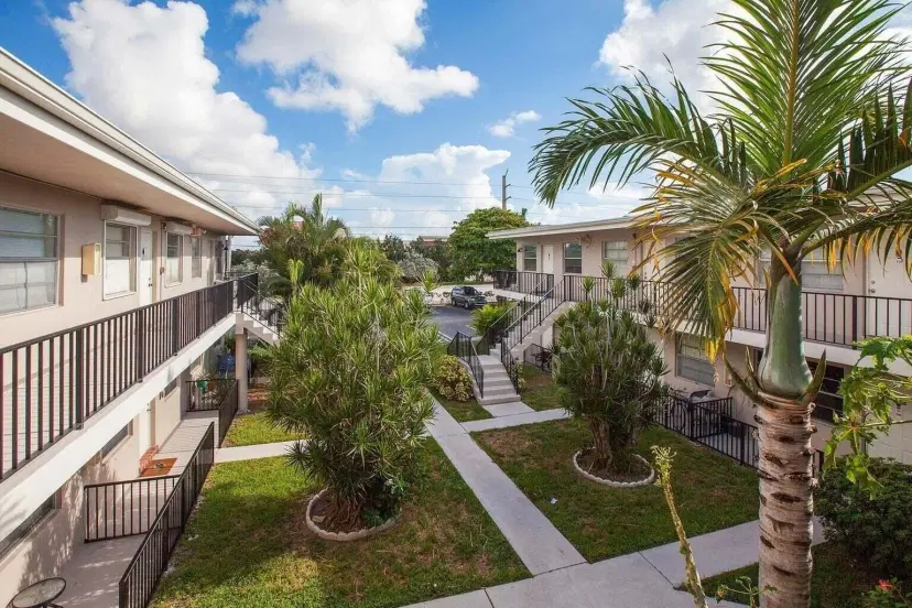Picture of 1250 Old Boynton Road 305, Boynton Beach FL 33426