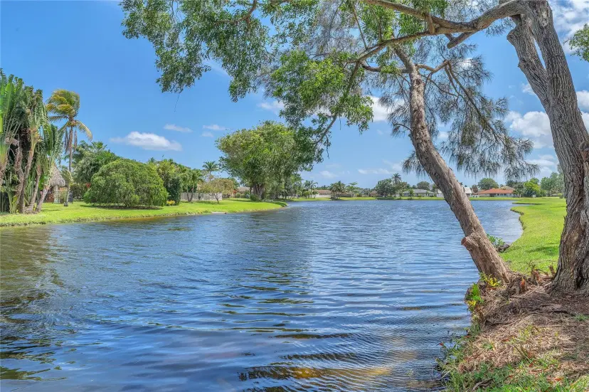 Picture of 68 Via De Casas Norte 68, Boynton Beach FL 33426