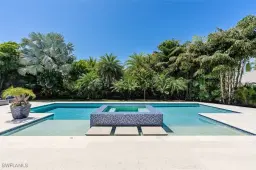 Picture of 702 Bobwhite Ln, Naples, FL 34108