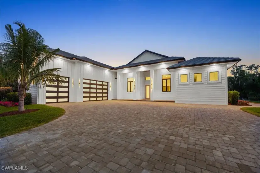 Picture of 162 Jung Blvd E, Naples FL 34120