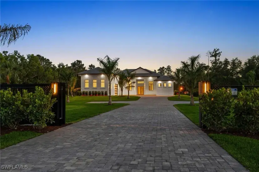 Picture of 162 Jung Blvd E, Naples FL 34120