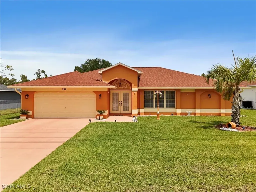Picture of 709 Milwaukee Blvd, Lehigh Acres, FL 33974