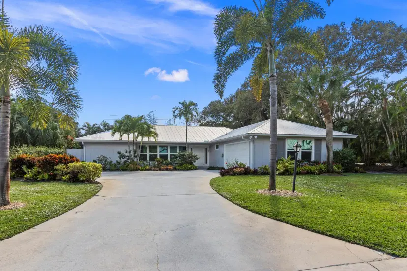 Picture of 7 Riverview Drive, Sewalls Point FL 34996
