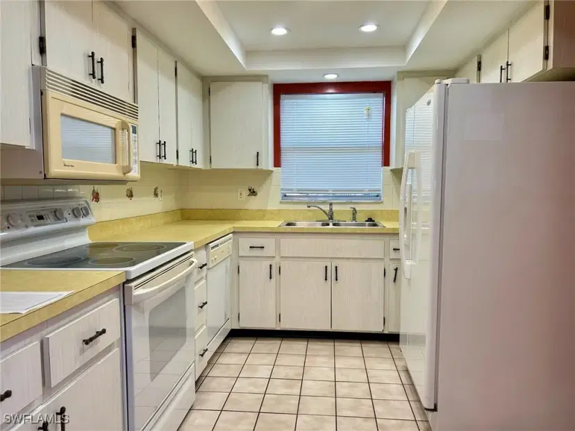 Picture of 1206 SE 46Th St 1F, Cape Coral FL 33904