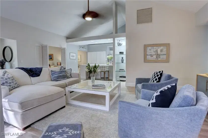 Picture of 124 Water Oaks Way 18-62, Naples FL 34105