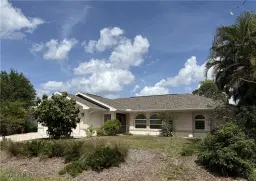 Picture of 18249 Oak Rd, Fort Myers, FL 33967