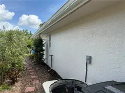 Picture of 18249 Oak Rd, Fort Myers, FL 33967