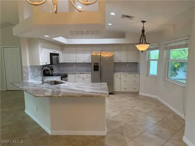 Picture of 18249 Oak Rd, Fort Myers FL 33967
