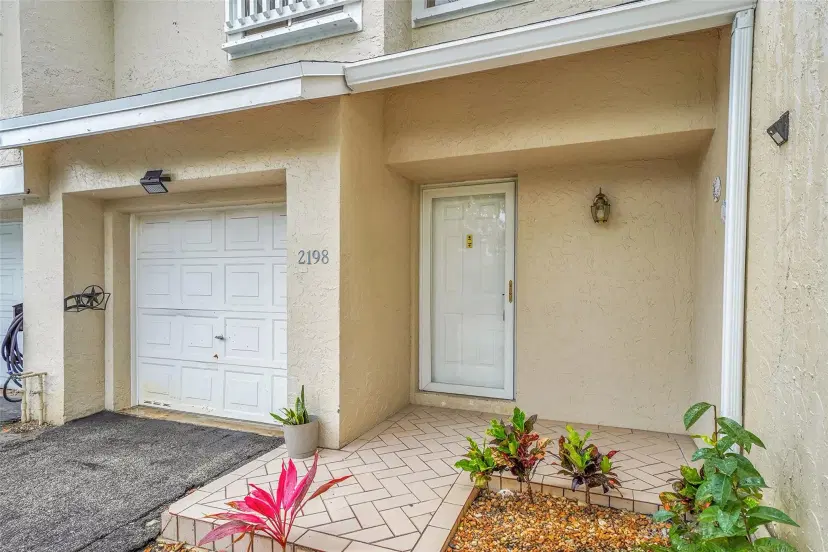 Picture of 2198 Discovery Cir 2198, Deerfield Beach FL 33442