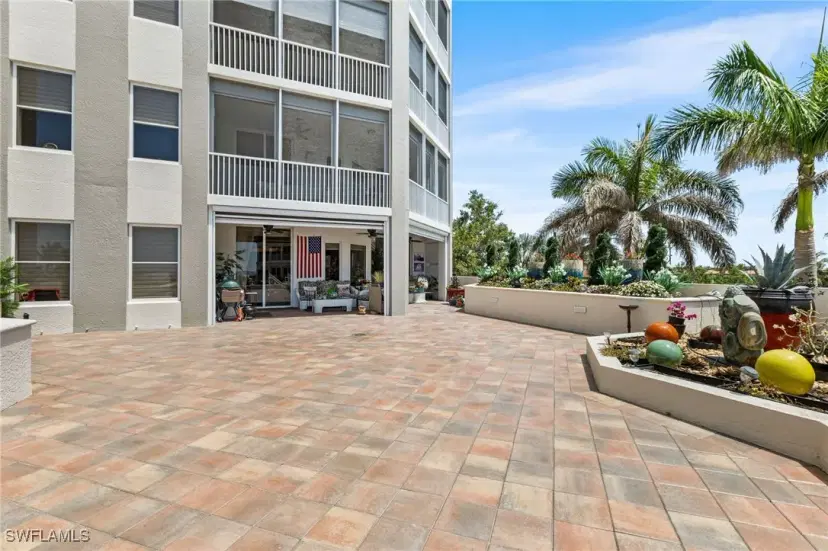 Picture of 14270 Royal Harbour Ct 323, Fort Myers FL 33908