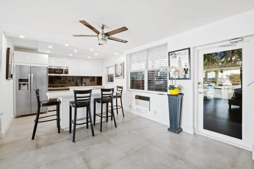 Picture of 401 N Riverside Dr 102, Pompano Beach FL 33062