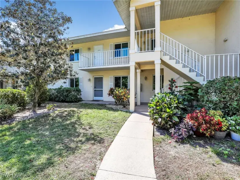Picture of 210 Timber Lake Cir A103, Naples FL 34104