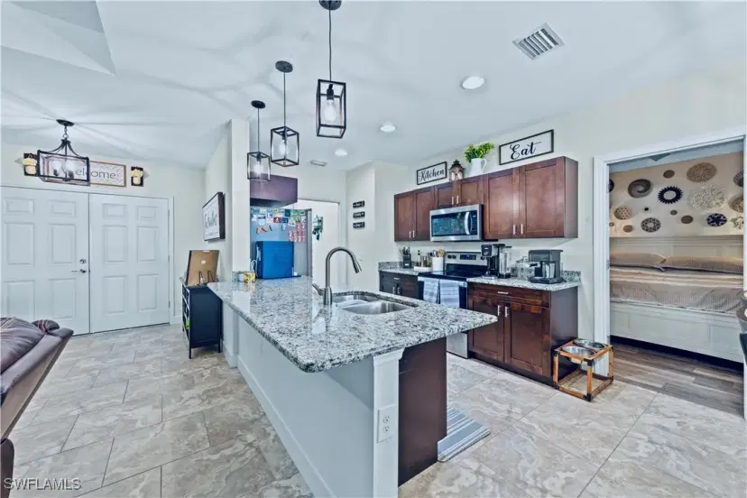 Picture of 3015 12Th St Sw, Lehigh Acres FL 33976