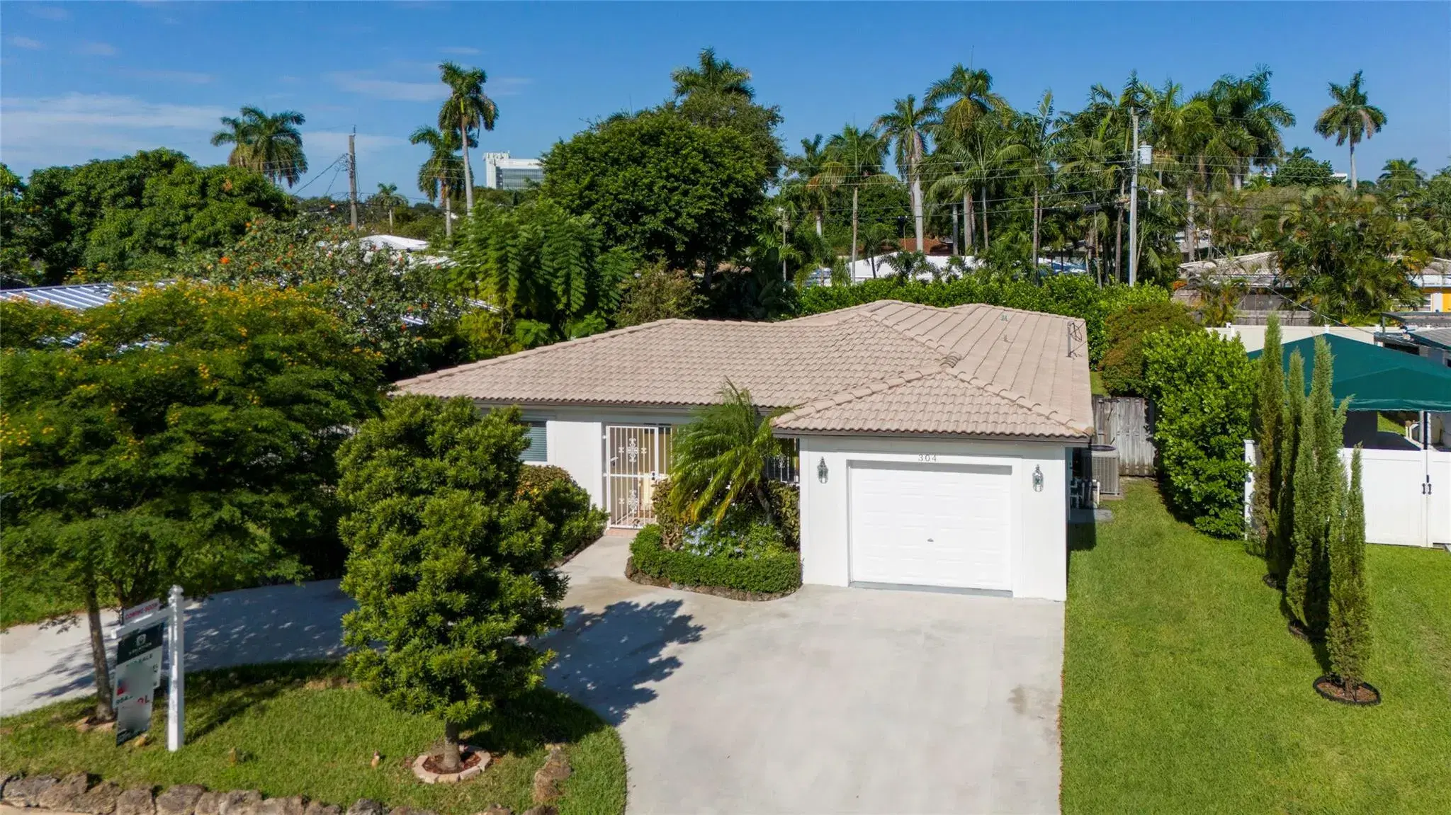 Picture of 304 N 31St Ct, Hollywood, FL 33021