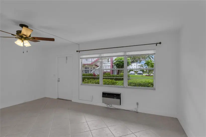 Picture of 177 Fanshaw E, Boca Raton FL 33434