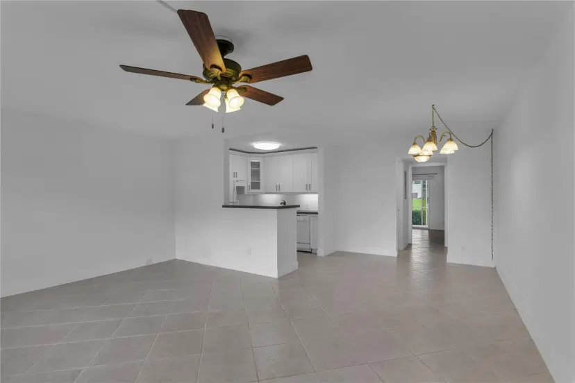 Picture of 177 Fanshaw E, Boca Raton FL 33434