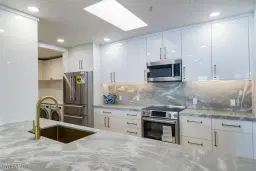 Picture of 780 5Th Ave S 305, Naples, FL 34102