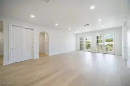 Picture of 780 5Th Ave S 305, Naples, FL 34102