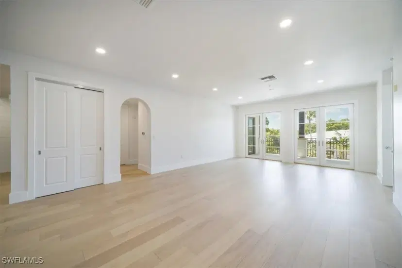 Picture of 780 5Th Ave S 305, Naples FL 34102