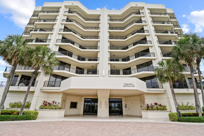 Picture of 19850 Beach Road 5A, Jupiter FL 33469