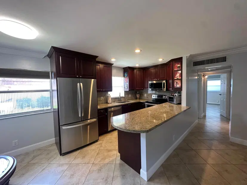 Picture of 184 Seville H, Delray Beach FL 33446
