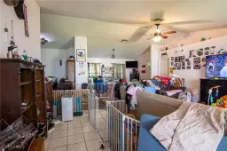 Picture of 1412 NE 1St St, Cape Coral, FL 33909