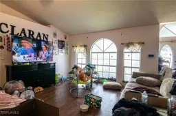 Picture of 1412 NE 1St St, Cape Coral, FL 33909