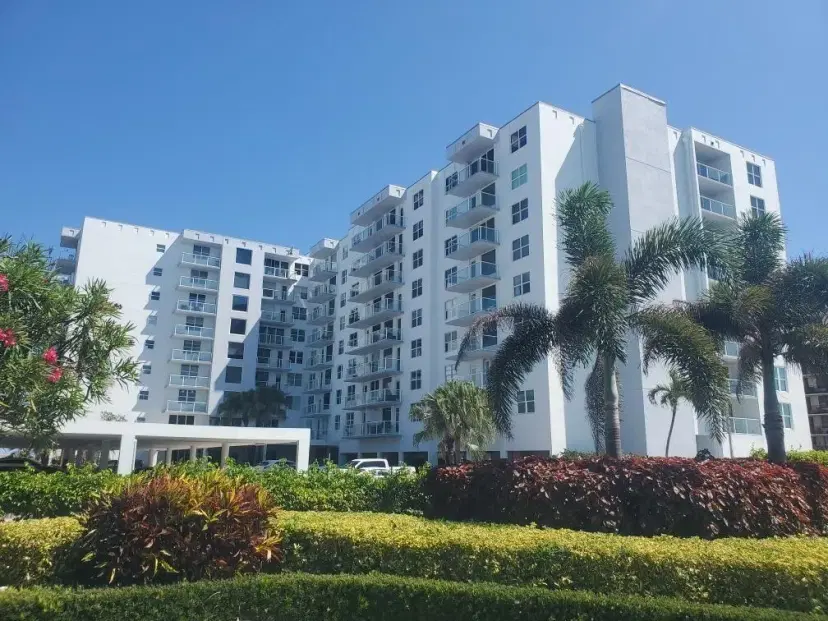 Picture of 3450 S Ocean Boulevard 314, Palm Beach FL 33480