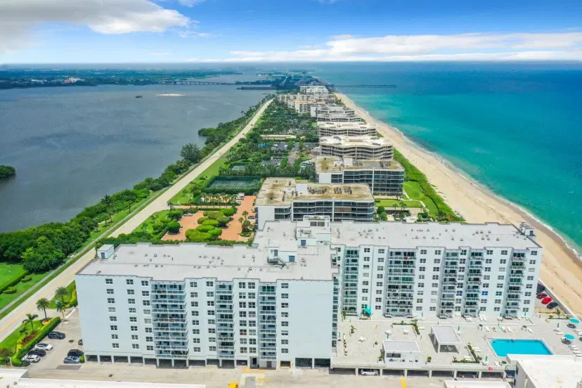 Picture of 3450 S Ocean Boulevard 314, Palm Beach FL 33480