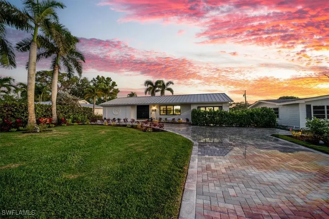 Picture of 148 1St St, Bonita Springs, FL 34134