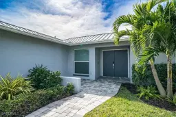 Picture of 635 W Valley Dr, Bonita Springs, FL 34134