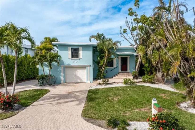 Picture of 1283 Grand Canal Dr, Naples FL 34110