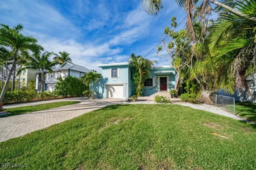 Picture of 1283 Grand Canal Dr, Naples FL 34110
