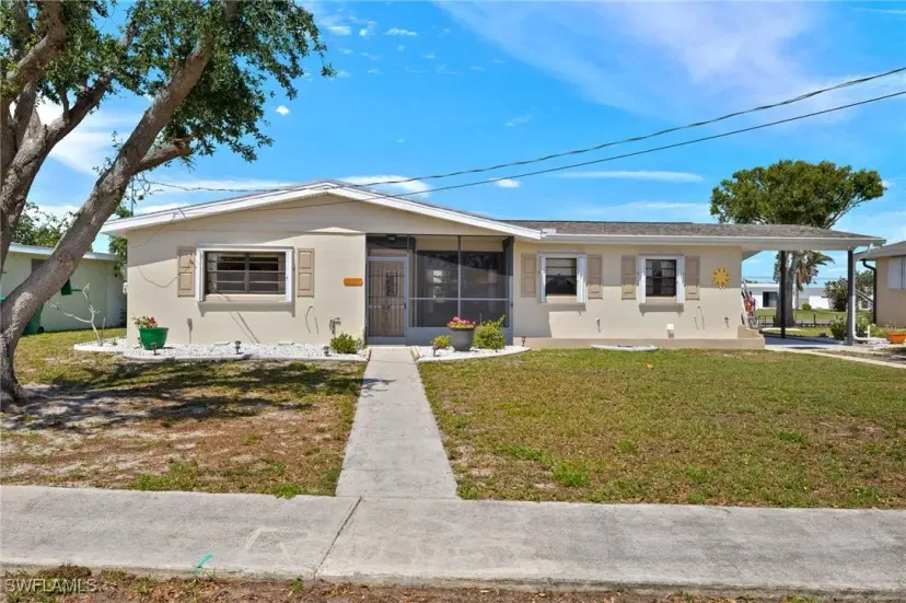 Picture of 128 Rodgers Ave Ne, Port Charlotte FL 33952