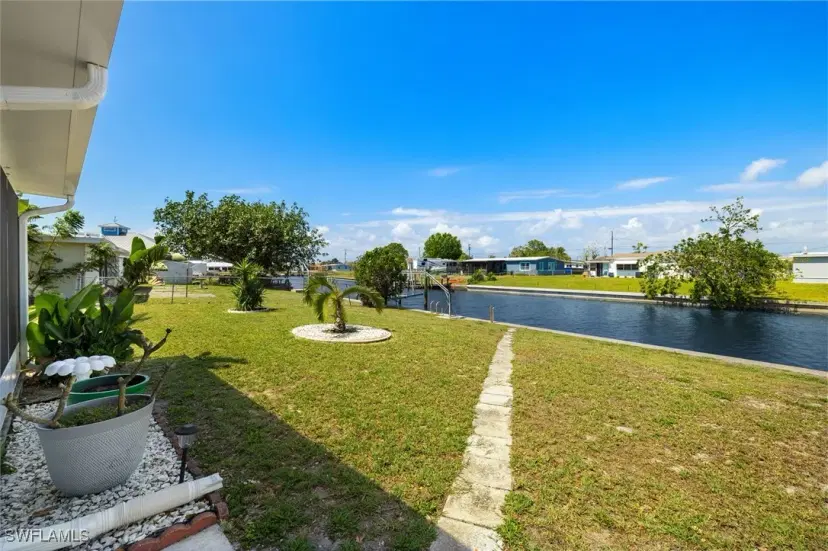 Picture of 128 Rodgers Ave Ne, Port Charlotte FL 33952