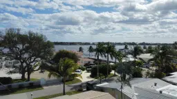 Picture of 803 S Lakeside Place, Lantana, FL 33462