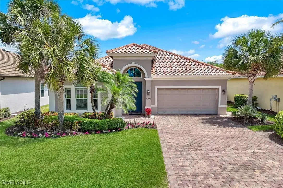 Picture of 9102 Limestone Ln, Naples, FL 34120