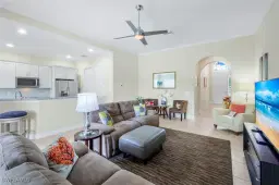 Picture of 9102 Limestone Ln, Naples, FL 34120