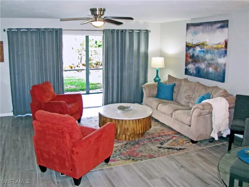 Picture of 218 Sugar Pine Ln 218, Naples FL 34108