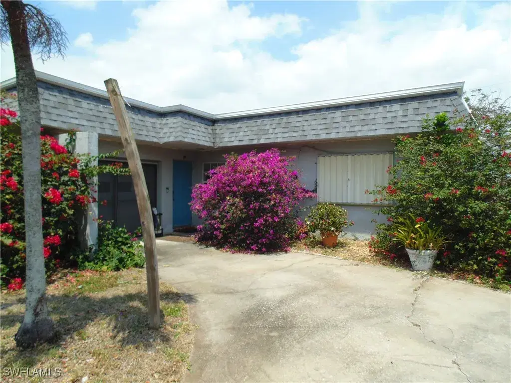 Picture of 18215 Iris Rd, Fort Myers, FL 33967